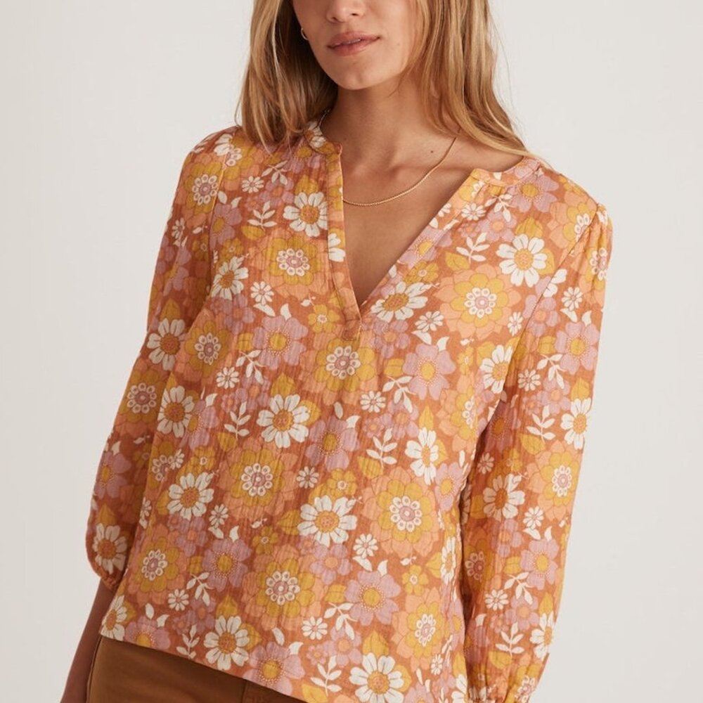 Marine Layer Jamie Banded Collar Top in Amber Brown Wallpaper Floral